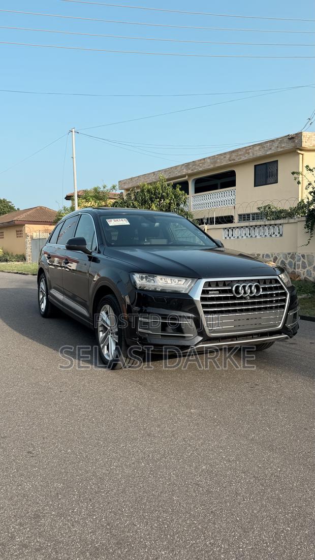 Audi Q7 55 SE Premium AWD quattro 2019 Black · Photo 4