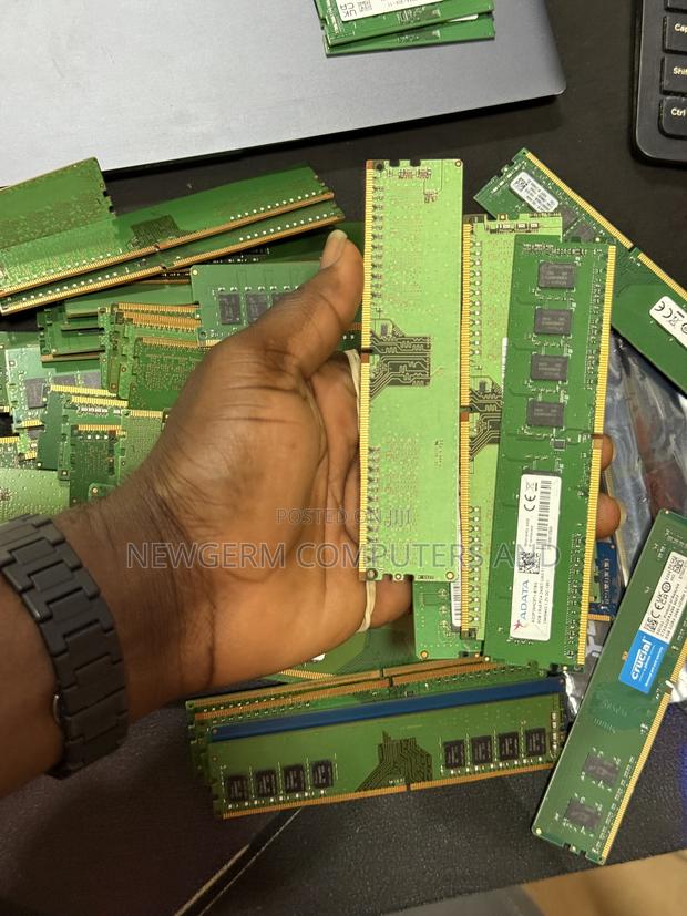 8gb Ddr4 Desktop Memory (Ram) · Photo 1