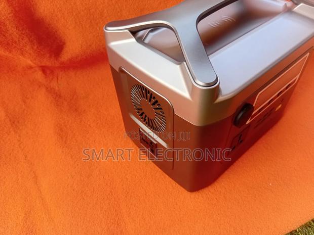Nomadcharge 600 Outdoor Power Station · Photo 1