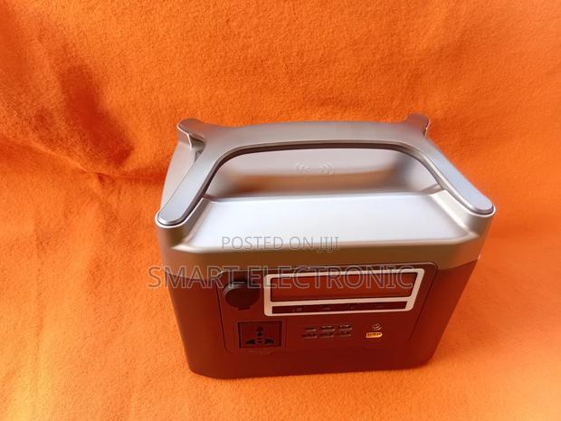 Ultracharge 600w Compact Generator · Photo 1