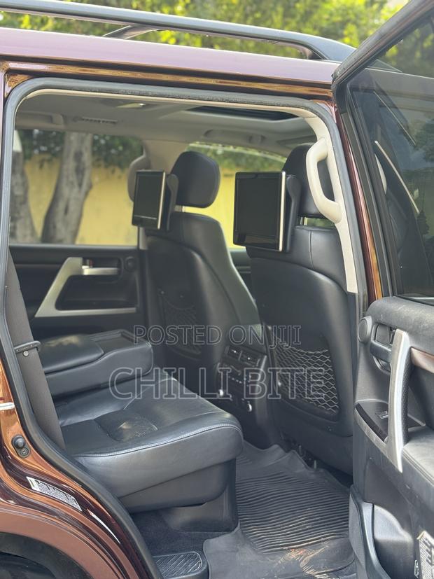 Toyota Land Cruiser 5.7 V8 VXR 2016 Brown · Photo 6