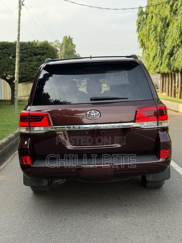 Toyota Land Cruiser 5.7 V8 VXR 2016 Brown · Photo 7