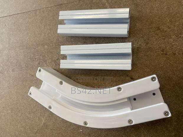 135 Degree Smart Curtain Joint · Photo 4