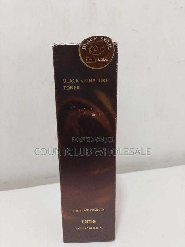 Black Signature Toner · Photo 1