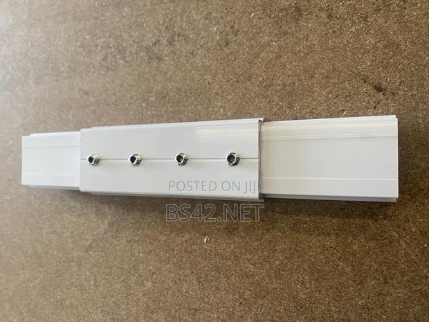 Straight Joint for Splicing Track · Photo 3