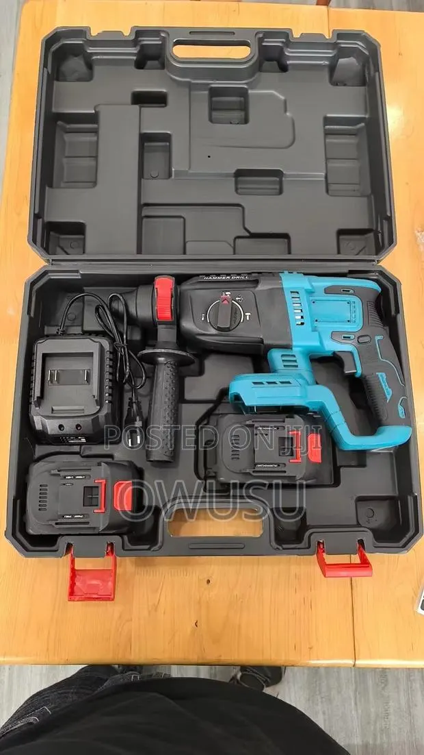 Chargeable Hammer Drill · Photo 1