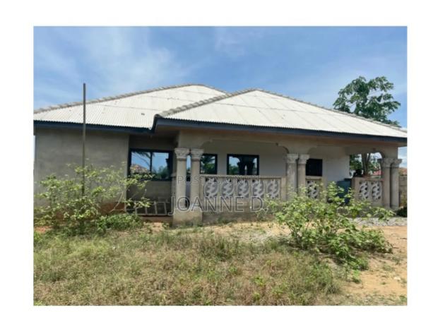 2bdrm House in Agyemang/Drummond, Komenda/Edina/Eguafo/Abirem Municipal · Photo 1