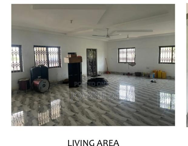 2bdrm House in Agyemang/Drummond, Komenda/Edina/Eguafo/Abirem Municipal · Photo 7