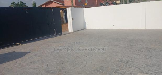 3bdrm House in Lesmon Investment, Spintex for sale · Photo 3