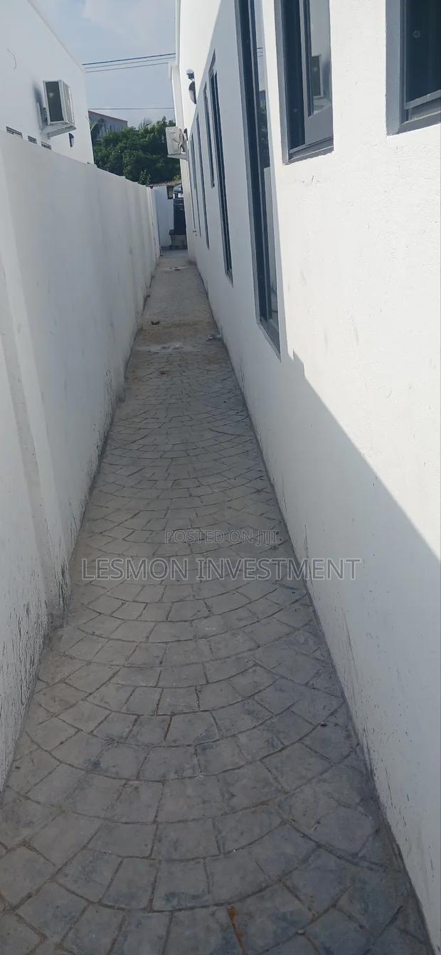 3bdrm House in Lesmon Investment, Spintex for sale · Photo 4