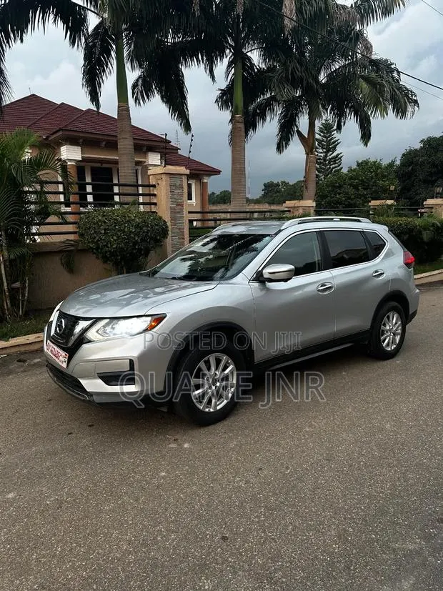 Nissan Rogue S AWD 2016 Silver · Photo 1