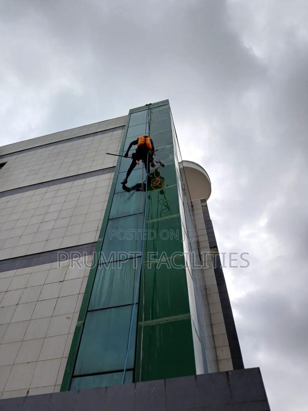 Facade Cleaning Experts · Photo 6