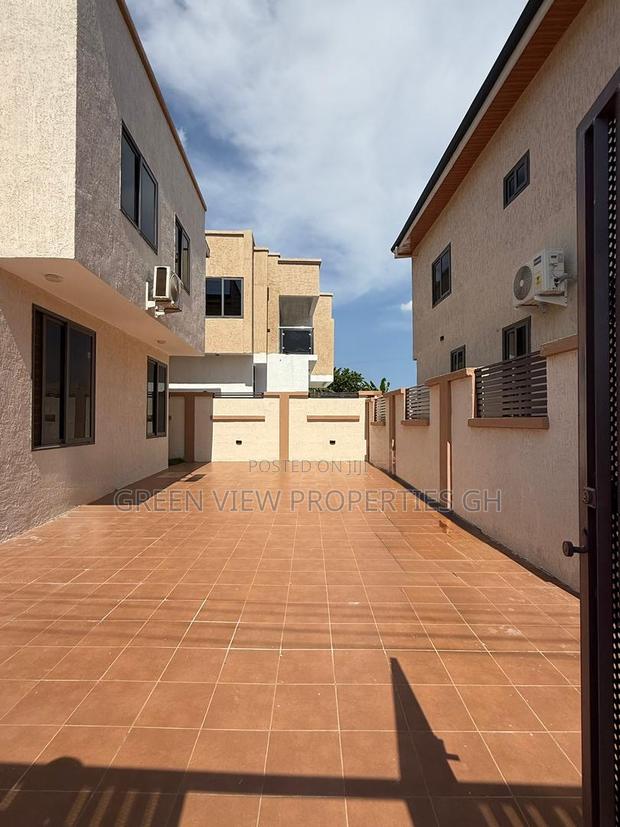 3bdrm Duplex in Adenta for rent · Photo 1