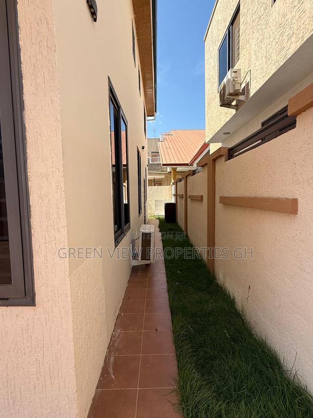 3bdrm Duplex in Adenta for rent · Photo 4