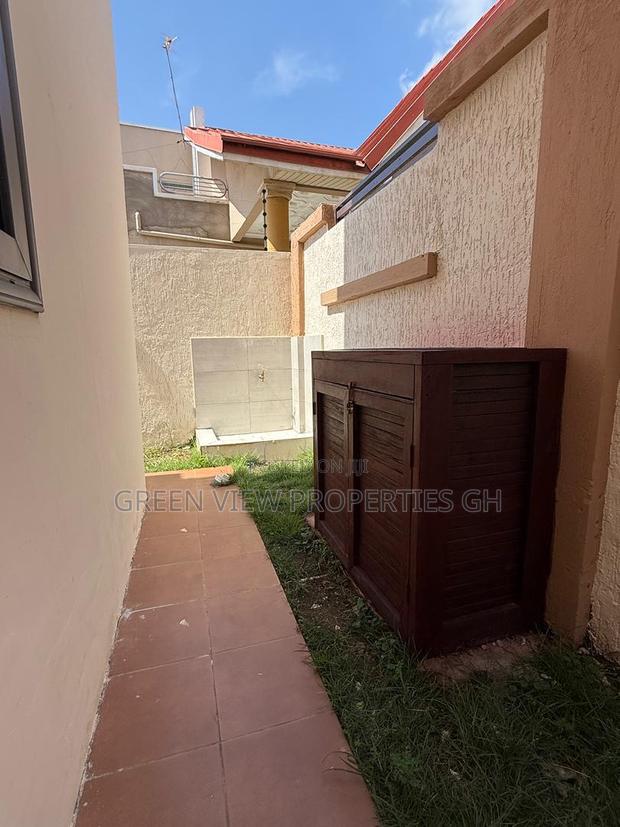 3bdrm Duplex in Adenta for rent · Photo 5