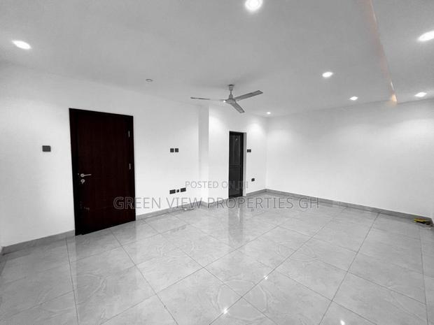 3bdrm Duplex in Adenta for rent · Photo 7