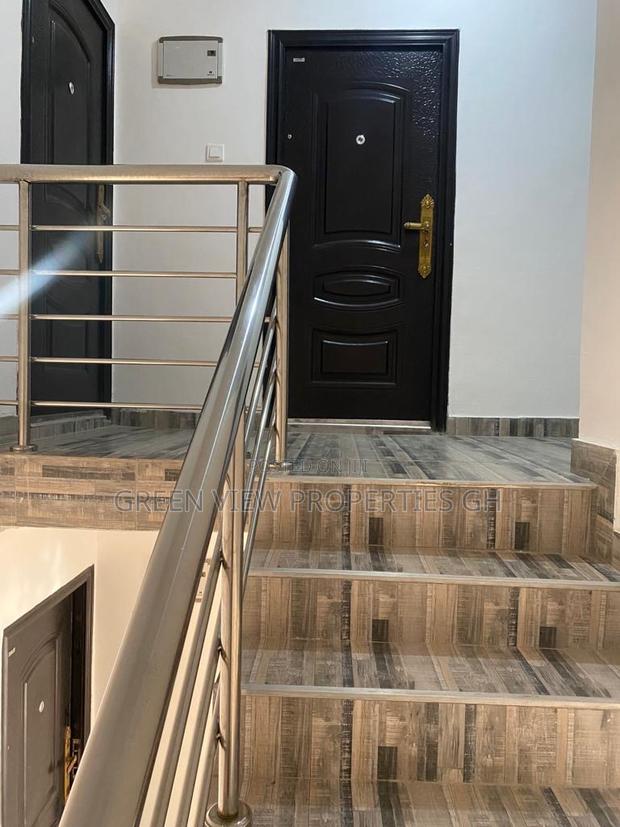 4bdrm Duplex in Taifa-Burkina for rent · Photo 5