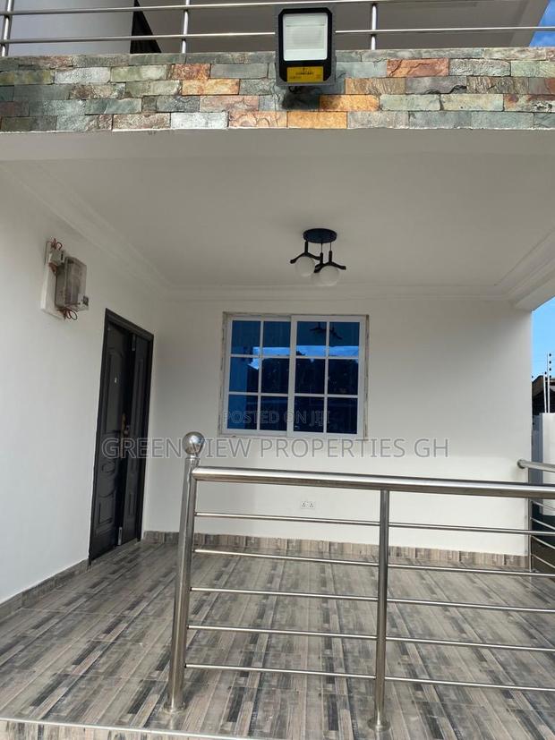 4bdrm Duplex in Taifa-Burkina for rent · Photo 8