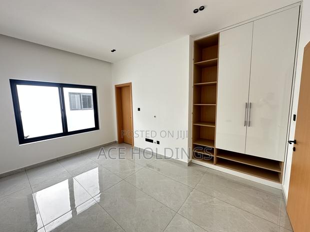 3bdrm House in School Junction for rent · Photo 4