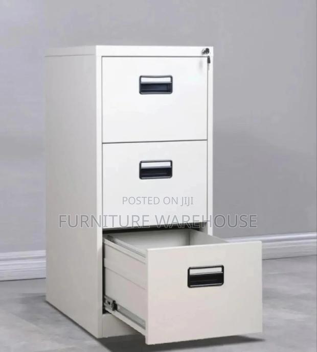 Three Drawer Filling Cabinet · Photo 1