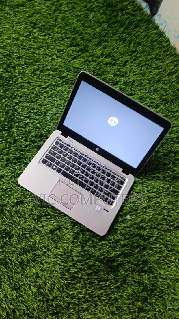 Laptop HP EliteBook 820 G3 8GB Intel Core I5 HDD+SSD 256GB · Photo 2