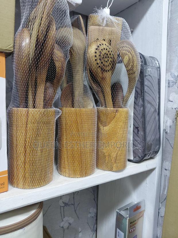 Kitchen Appliances · Photo 1