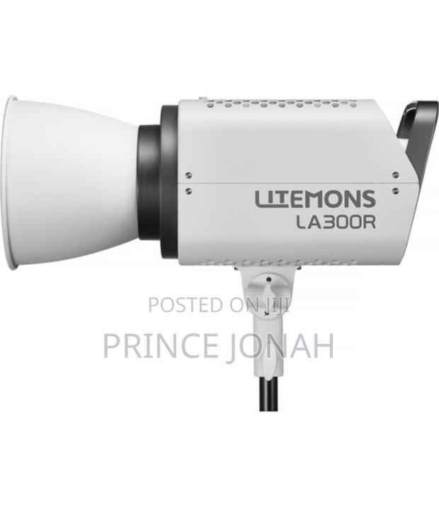 Rent/Hire Godox Litemons La300r RGB Led Monolight Accra Ghana · Photo 1