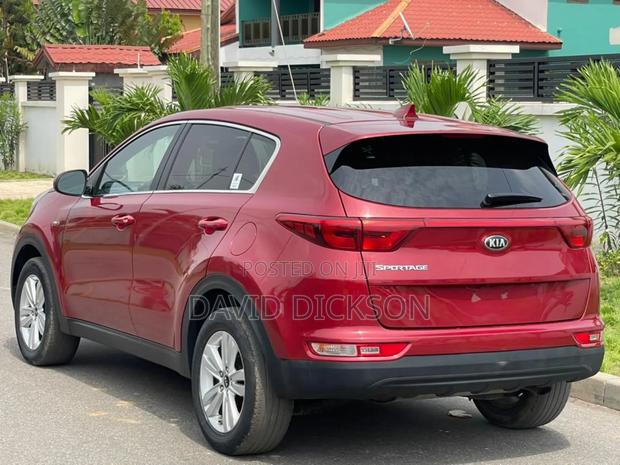 Kia Sportage 2019 Red · Photo 2