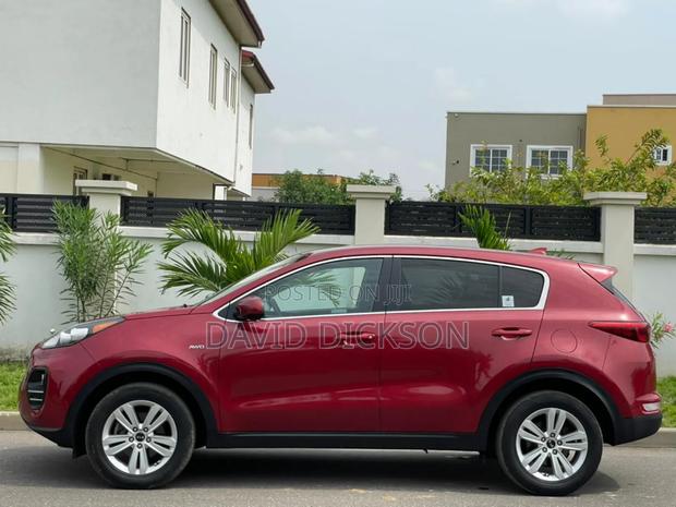 Kia Sportage 2019 Red · Photo 6