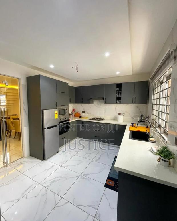4bdrm Duplex in Lakeside Estate for rent · Photo 4