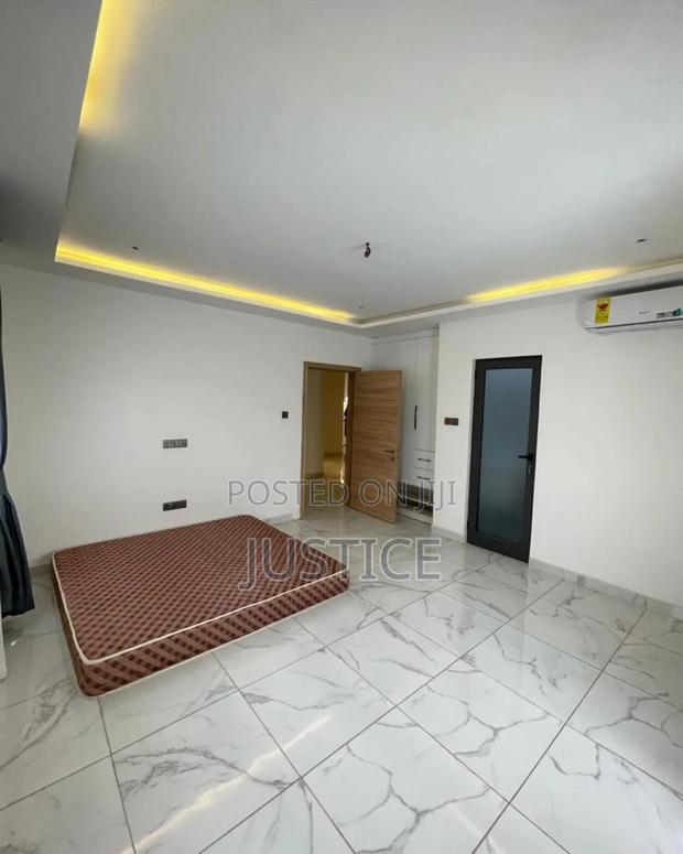 4bdrm Duplex in Lakeside Estate for rent · Photo 5