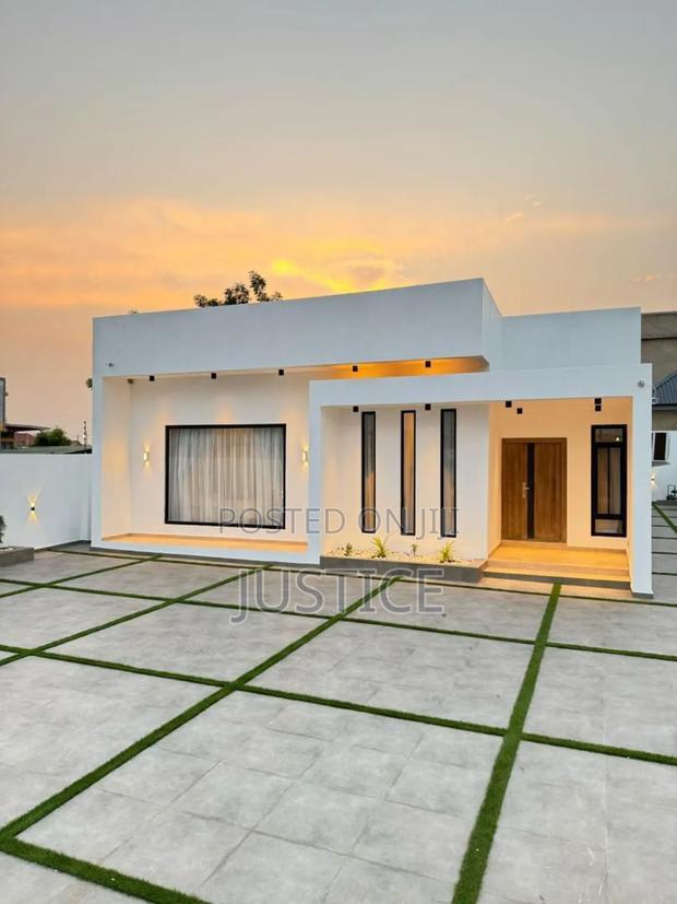 3bdrm House in Sakumono for sale · Photo 1