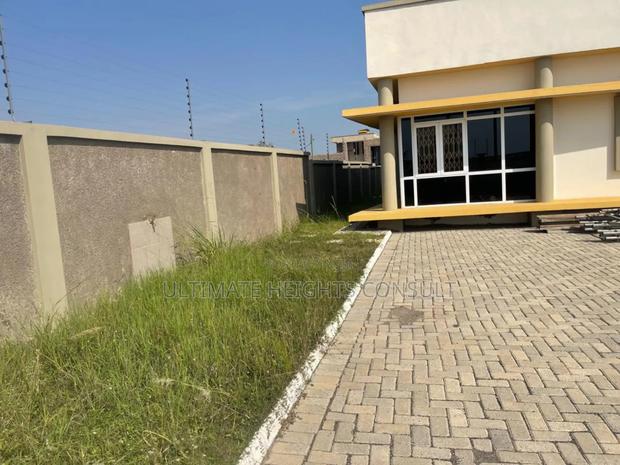 4bdrm House in Tema Community 24 for rent · Photo 3