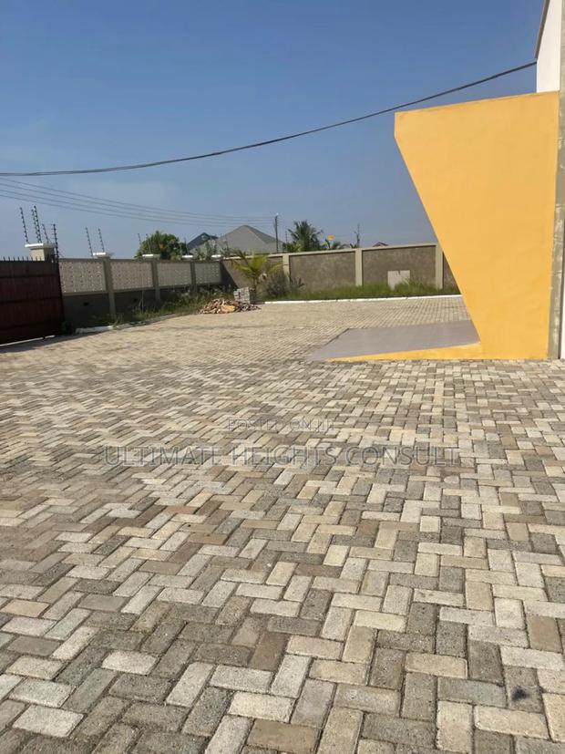 4bdrm House in Tema Community 24 for rent · Photo 4