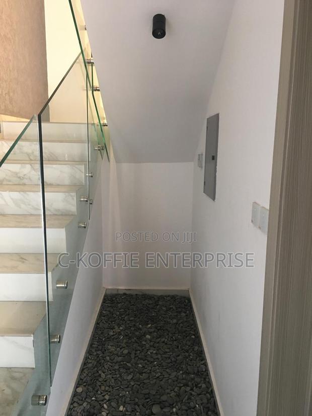 Furnished 4bdrm House in Airport Residential for rent · Photo 6
