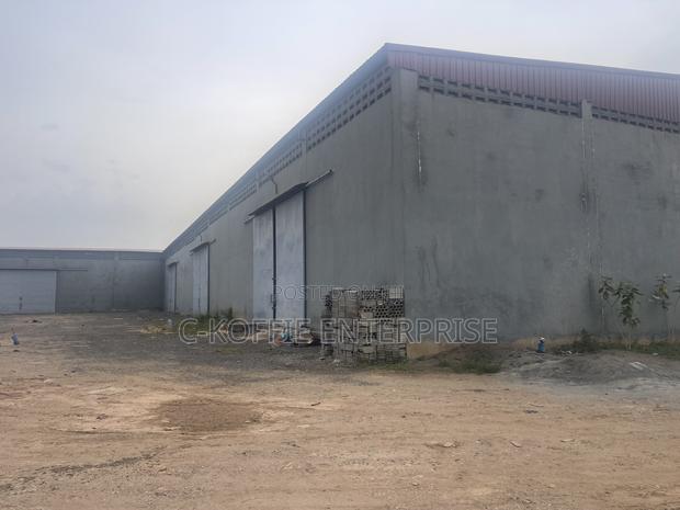 4500 SQM on 5.5 Acers Land for Sale · Photo 1