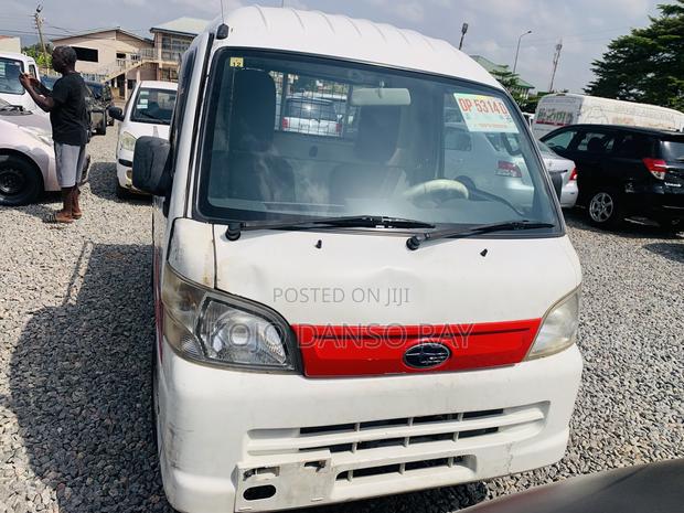 Subaru Mini 2005 White · Photo 1