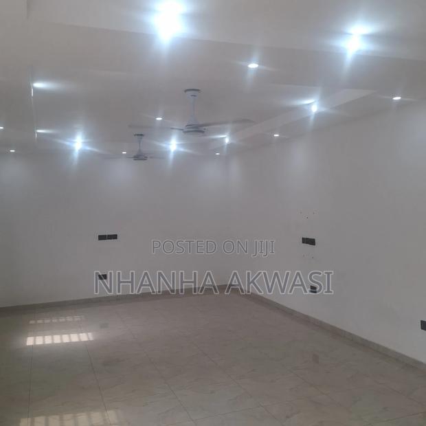 3bdrm Apartment in Klagon, Tema Metropolitan for rent · Photo 5