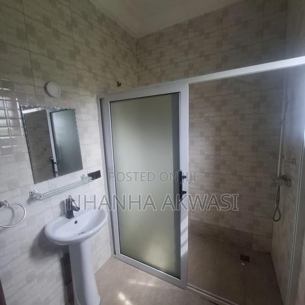 3bdrm Apartment in Klagon, Tema Metropolitan for rent · Photo 6