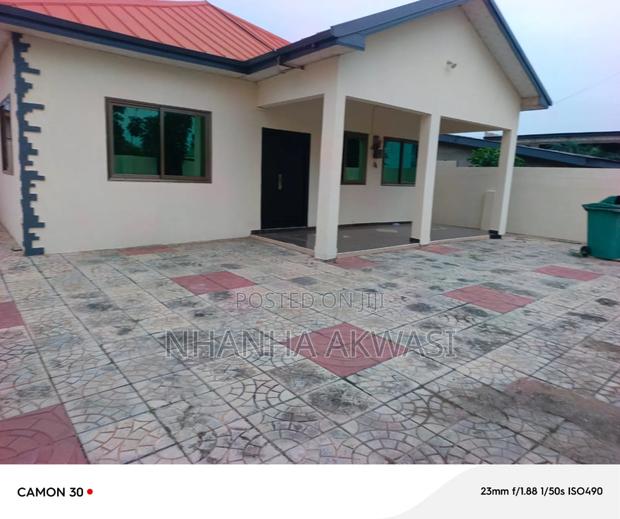 2bdrm House in Spintex, Tema Metropolitan for rent · Photo 8