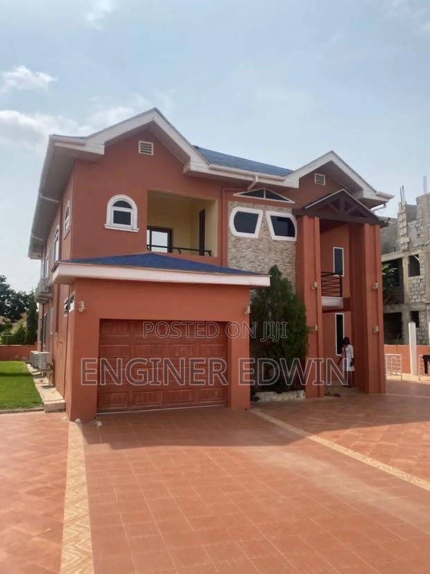 5bdrm House in Trassaco, East Legon for sale · Photo 1
