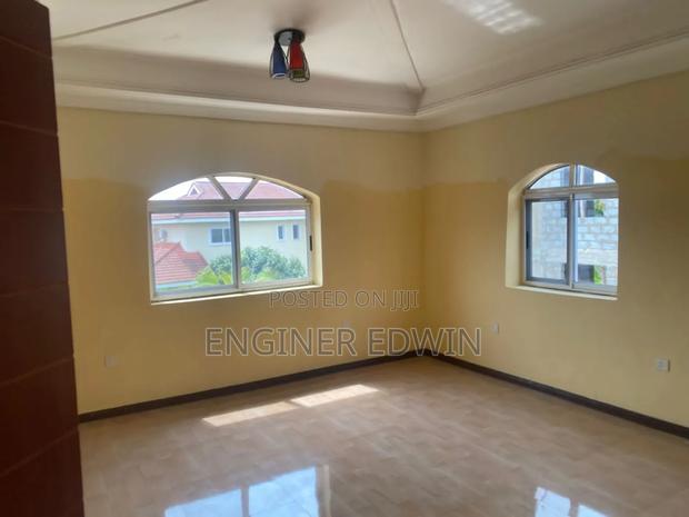 5bdrm House in Trassaco, East Legon for sale · Photo 2