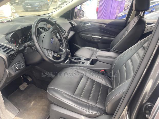 Ford Escape 2018 Gray · Photo 6