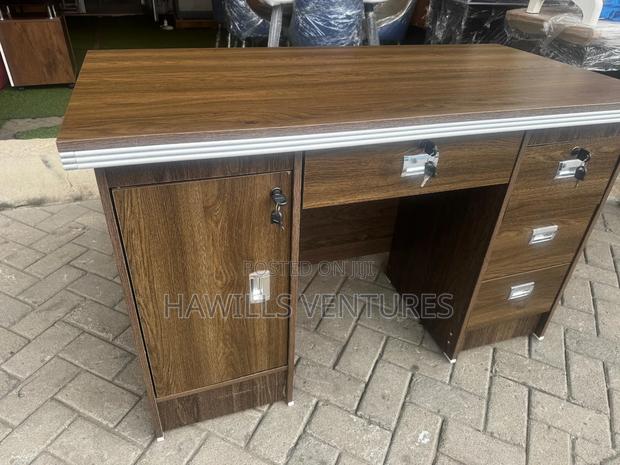 Office Table /Desk (120*60*75cm) · Photo 1
