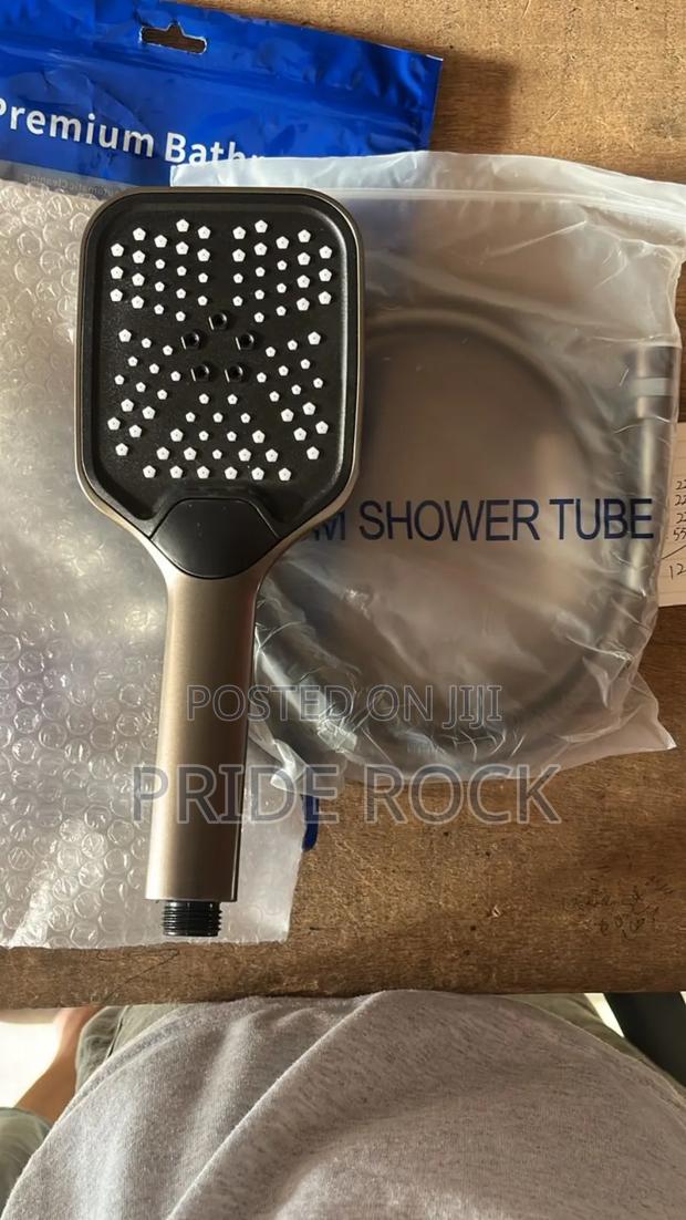 Chain and Handle, Shower Handle, Telepohe · Photo 2