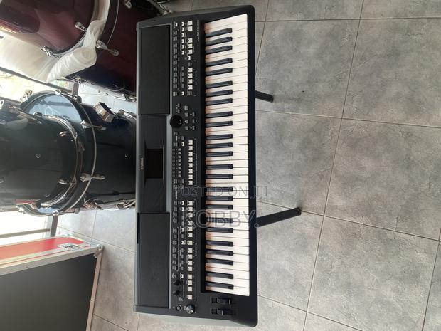 Yamaha PSR Sx600 · Photo 3