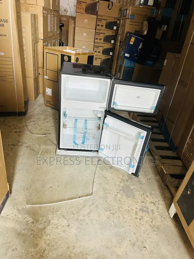 Ultra Modern Sleek Double Door Fridge 83l Table Top Midea · Photo 1