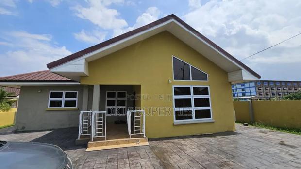 4bdrm House in Dki Properties, Adenta for rent · Photo 1