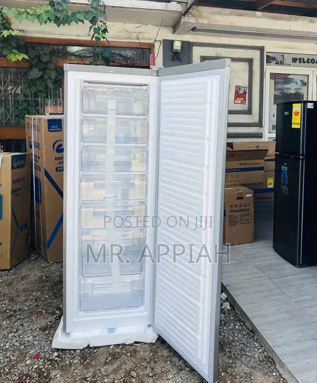 Versatile Nasco Nasd1-33 Single Door Upright Standing Freezer. · Photo 1