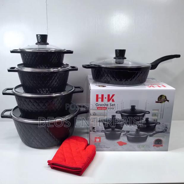 Luxury H.K. 12-Piece Die-Cast Granite Cookware Set · Photo 1